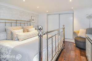 Photo 25- click for photo gallery